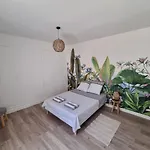 Etienne Dollet Apartamento *