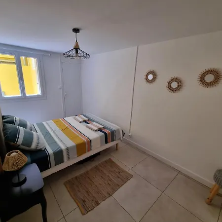 Etienne Dollet Apartment Beziers