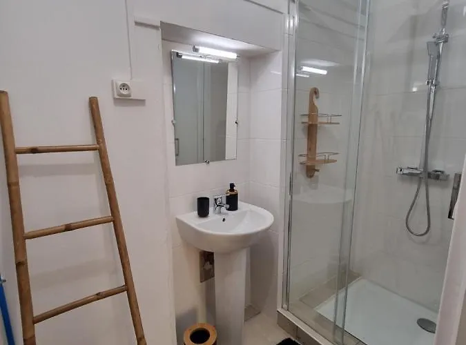 Apartment Etienne Dollet *