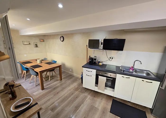 Etienne Dollet Apartment Béziers